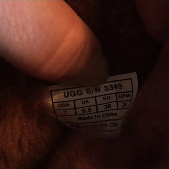 ❌SOLD❌Ugg Bailey Button Bling - Picture 6 of 6